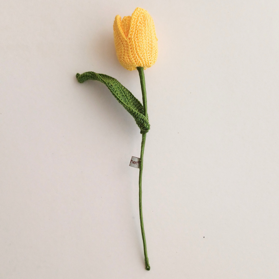 Handgehäkelte Tulpenblume – 100 % Naturwolle | Ägyptische Handwerkskunst